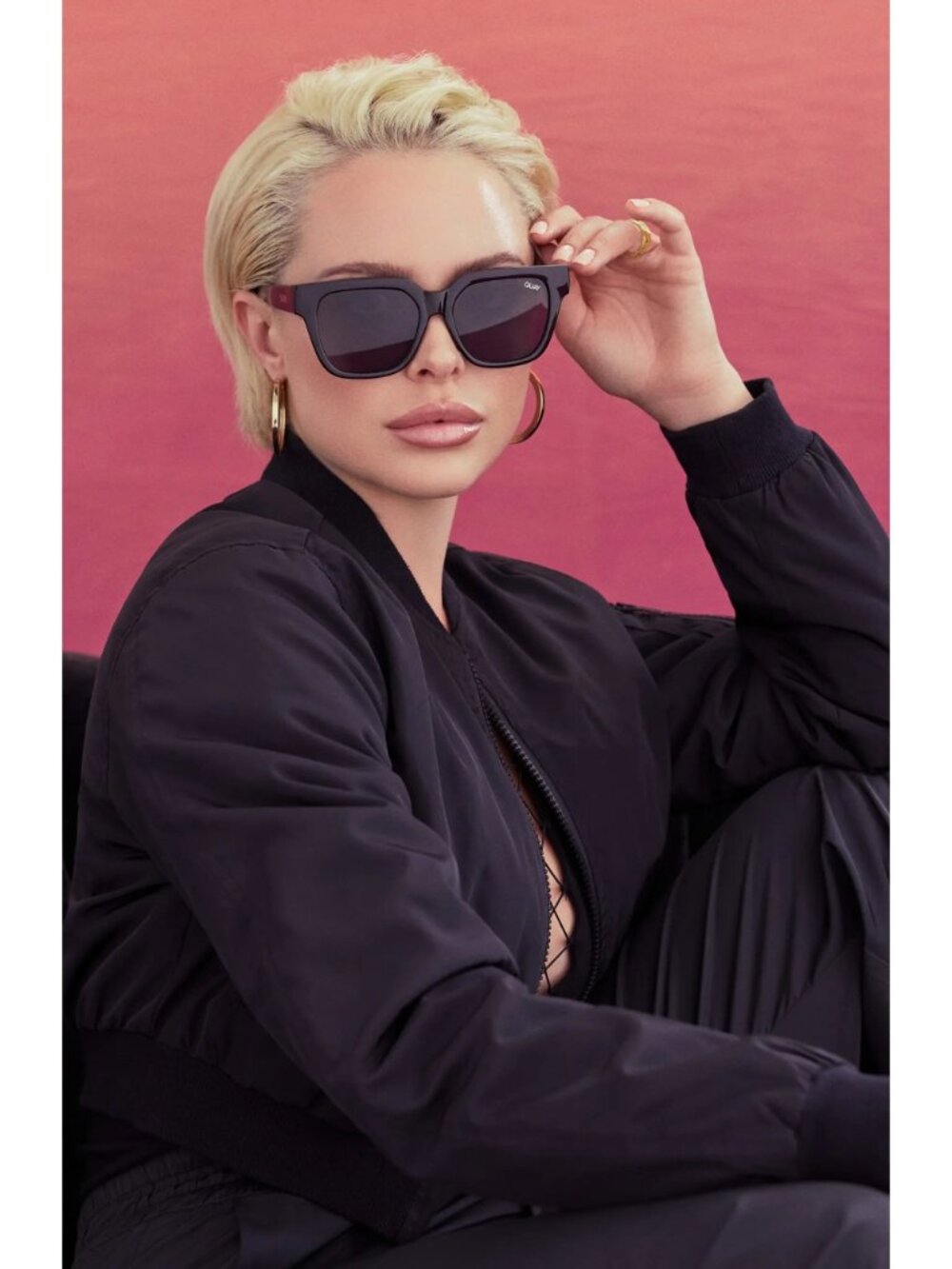 NWT Quay Australia PSA Square Sunglasses Black Smoke + Case